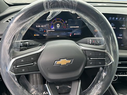 New 2026 Chevrolet Traverse LT w/ Driver Confidence Package AWD/4WD image 12