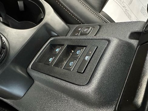Certified 2025 Ford Bronco Badlands AWD/4WD image 32