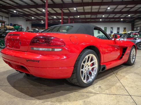 Used 2004 Dodge Viper SRT-10 image 22
