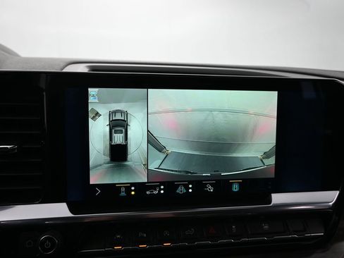 Used 2022 Chevrolet Silverado 1500 LTZ w/ LTZ Premium Package image 25