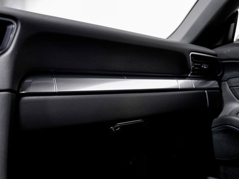 Used 2014 Porsche 911 Carrera image 16