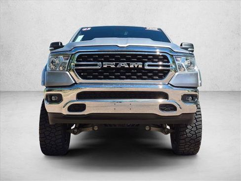 Used 2022 RAM 1500 Big Horn AWD/4WD image 2