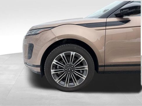 Certified 2025 Land Rover Range Rover Evoque S image 9