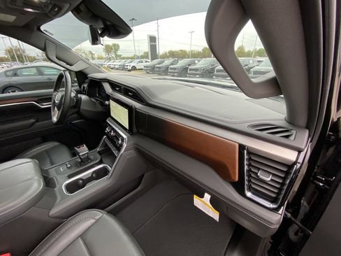 Used 2024 GMC Sierra 1500 Denali w/ Denali Reserve Package image 33