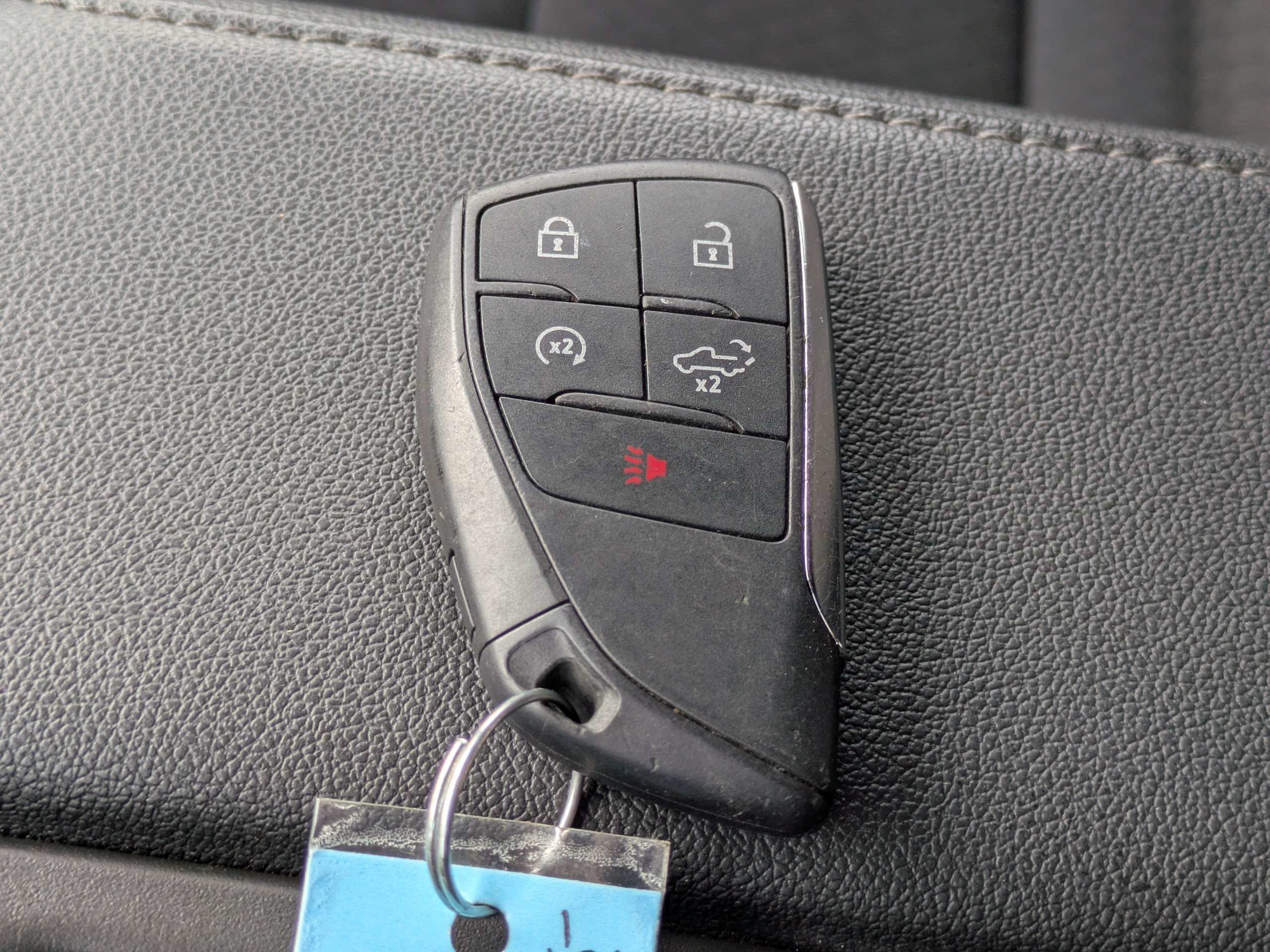 Used 2025 Chevrolet Silverado 1500 LT AWD/4WD image 29