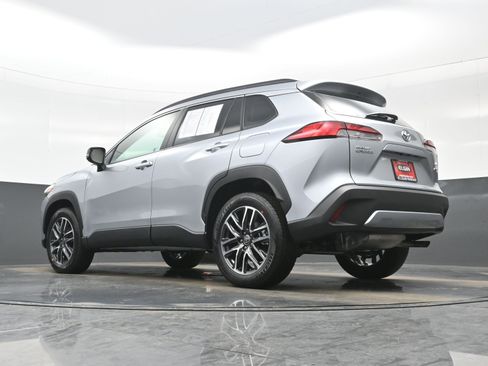 Used 2026 Toyota Corolla Cross XLE w/ Convenience Package image 31