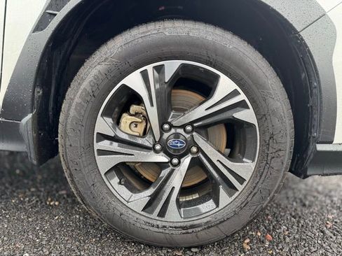 Used 2024 Subaru Crosstrek 2.0i Premium image 9