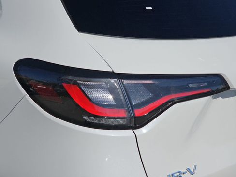Used 2023 Honda HR-V Sport image 33