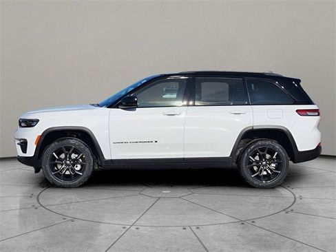 New 2025 Jeep Grand Cherokee Limited image 9
