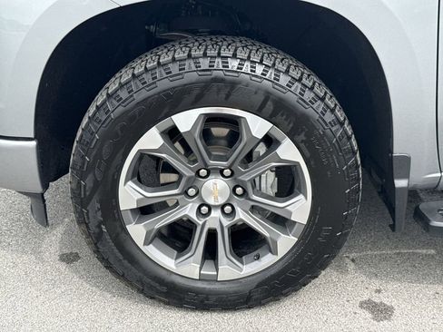 Used 2025 Chevrolet Silverado 1500 High Country AWD/4WD image 10