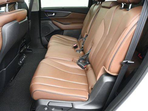 Used 2023 Acura MDX w/ Advance Package AWD/4WD image 14