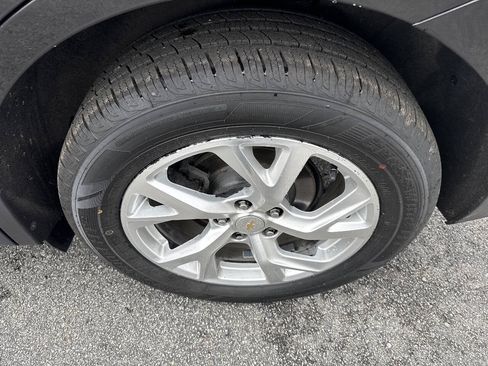 Used 2021 Chevrolet Equinox LT FWD image 29