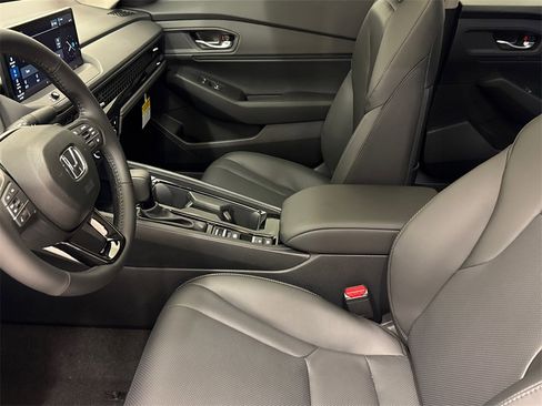 New 2025 Honda Accord EX-L image 17