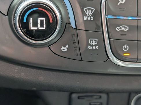 Used 2021 Chevrolet Traverse Premier w/ Redline Edition image 40