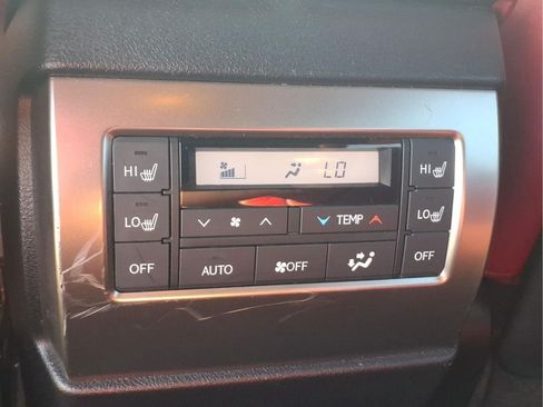 Used 2022 Lexus GX 460 Luxury w/ Accessory Package AWD/4WD image 13