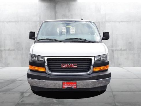 Used 2024 GMC Savana 2500 w/ Driver Convenience Package image 4