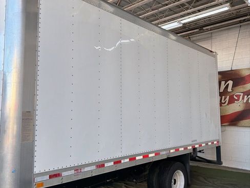 Used 2019 Ford E-350 and Econoline 350 Super Duty image 4