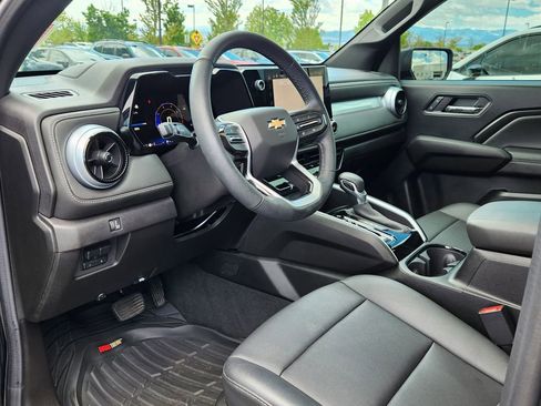 Used 2024 Chevrolet Colorado LT w/ LT Convenience Package III AWD/4WD image 7