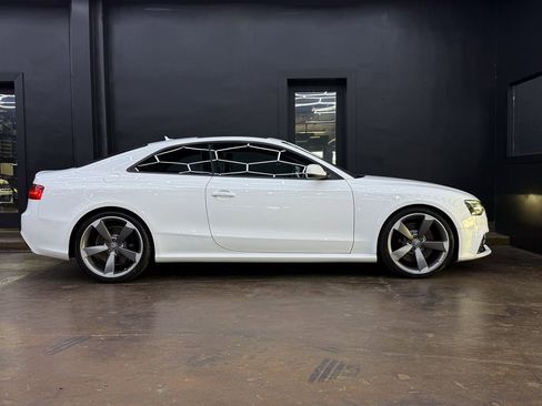 Used 2013 Audi RS 5 Coupe w/ Audi MMI Navigation Plus Pkg AWD/4WD image 8