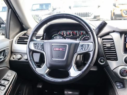 Used 2018 GMC Yukon XL SLT w/ Open Road Package AWD/4WD image 15