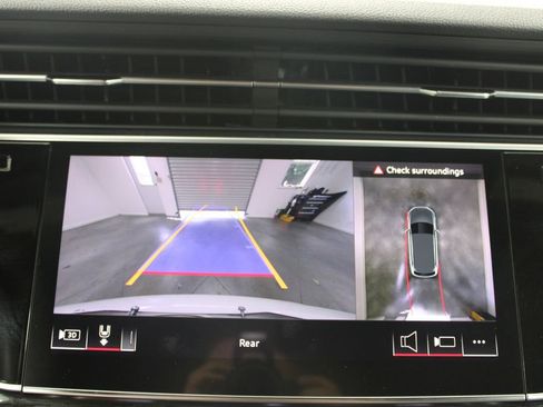 Used 2025 Audi Q7 3.0T Premium Plus AWD/4WD image 45