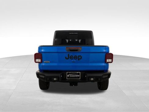 Used 2022 Jeep Gladiator Sport AWD/4WD image 6