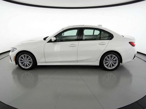 Used 2023 BMW 330i xDrive Sedan w/ Driving Assistance Package image 4