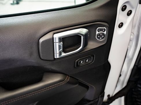 Used 2023 Jeep Wrangler Unlimited Rubicon 392 image 23