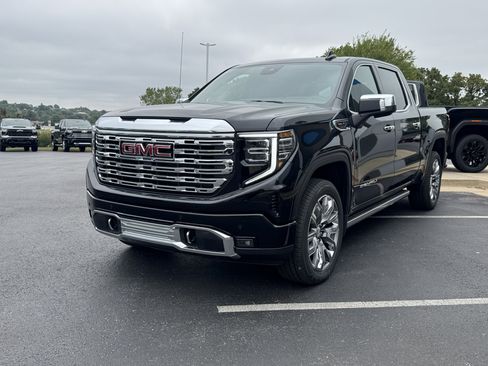 New 2026 GMC Sierra 1500 Denali image 2