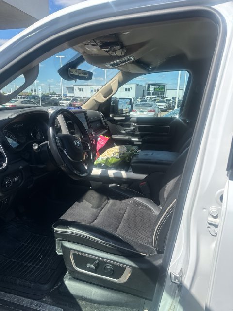 Used 2020 RAM 1500 Laramie w/ Off Road Group AWD/4WD image 8
