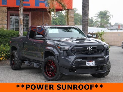Used 2024 Toyota Tacoma TRD Sport image 2