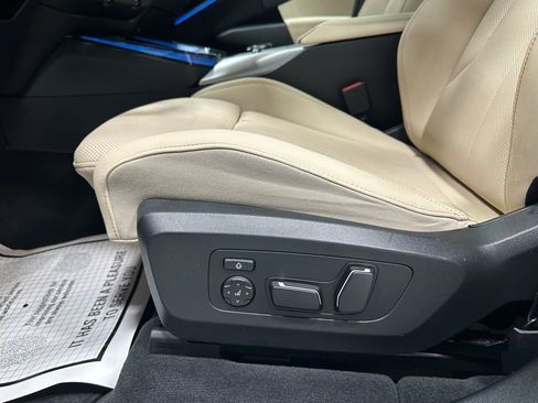 Used 2025 BMW X3 xDrive30i w/ M Sport Package image 12