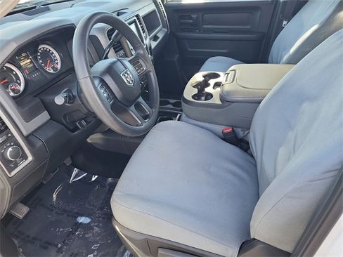 Used 2015 RAM 3500 Tradesman w/ Chrome Appearance Group image 9