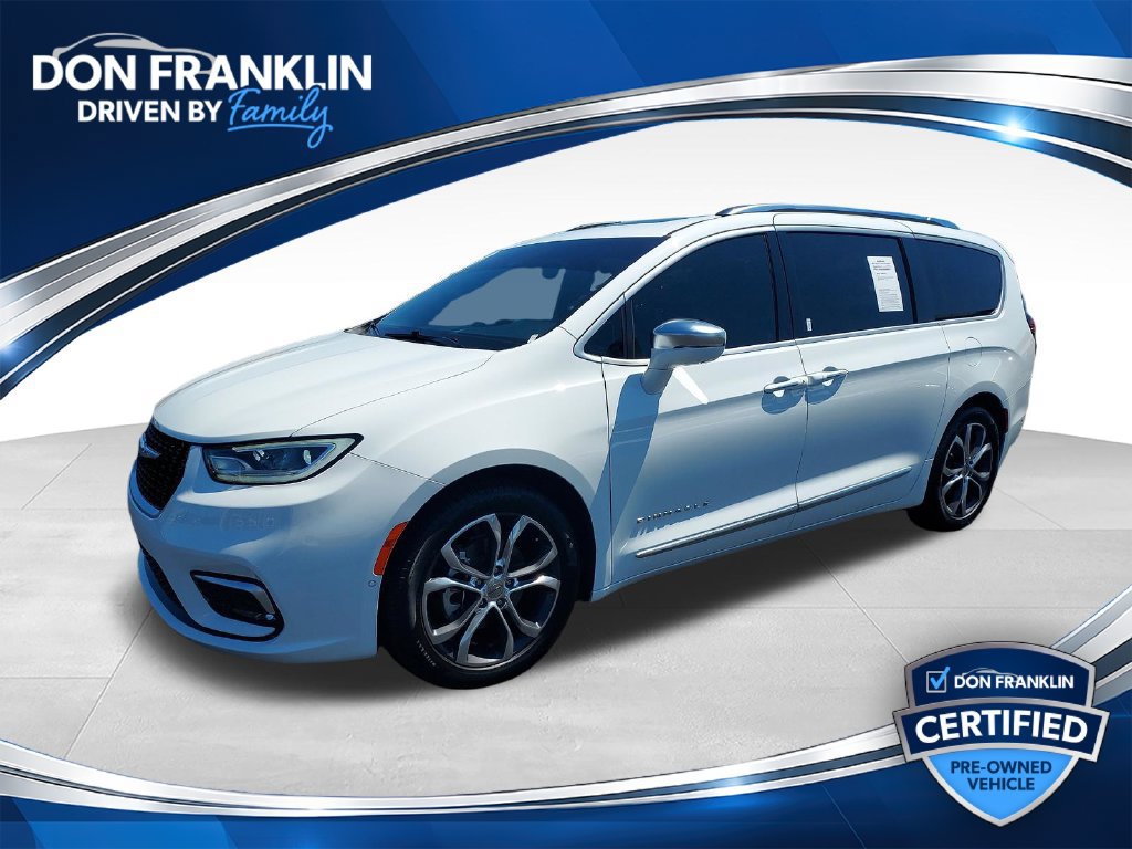 Used 2024 Chrysler Pacifica Pinnacle w/ Trailer Tow Group FWD 360° Tour