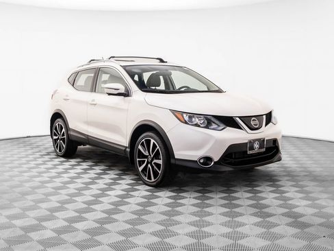 Used 2018 Nissan Rogue Sport SL image 7