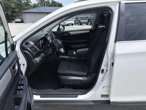 Used 2016 Subaru Outback 2.5i Premium AWD/4WD image 11