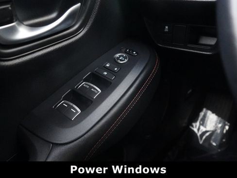 Used 2025 Honda HR-V Sport image 31