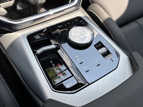 Used 2026 BMW X3 xDrive30 w/ Premium Package image 29