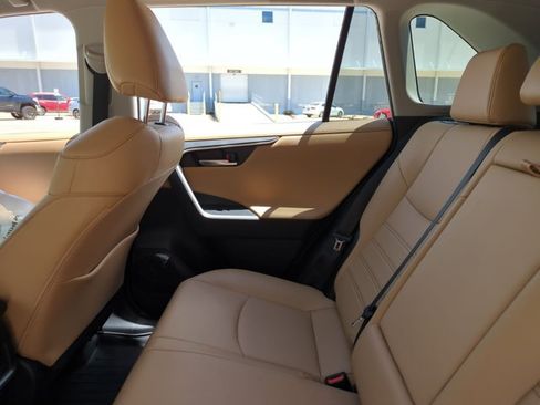 Certified 2019 Toyota RAV4 Limited AWD/4WD image 20