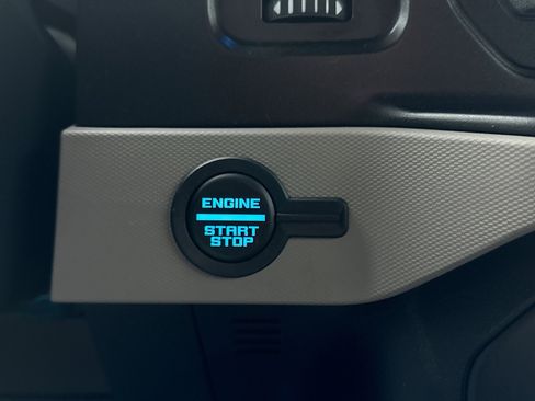 Used 2022 Ford Bronco Wildtrak AWD/4WD image 21