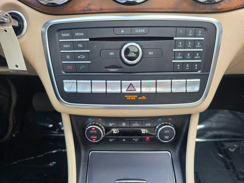 Used 2020 Mercedes-Benz GLA 250 4MATIC image 22