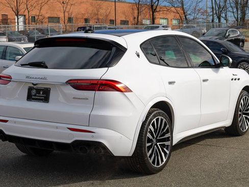 Used 2023 Maserati Grecale Modena image 7