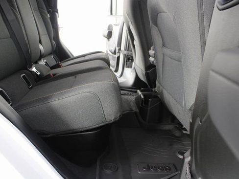 New 2026 Jeep Gladiator Sport image 18