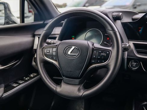 Used 2024 Lexus UX 250h FWD image 15