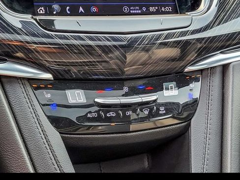Certified 2023 Cadillac XT6 Premium Luxury w/ LPO, Floor Liner Package AWD/4WD image 23