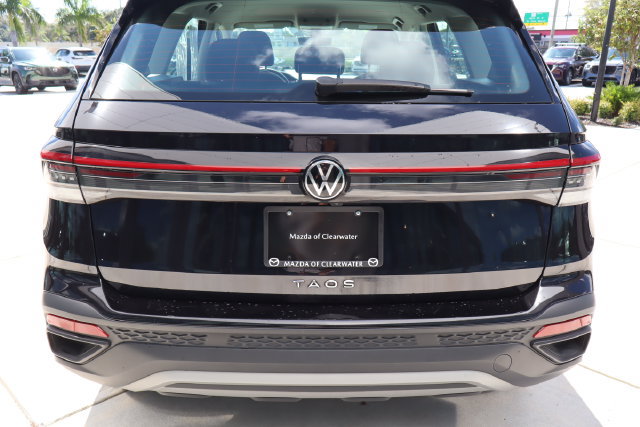 Used 2025 Volkswagen Taos S FWD image 5