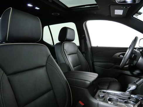 Used 2023 Chevrolet Traverse Premier w/ Redline Edition AWD/4WD image 11