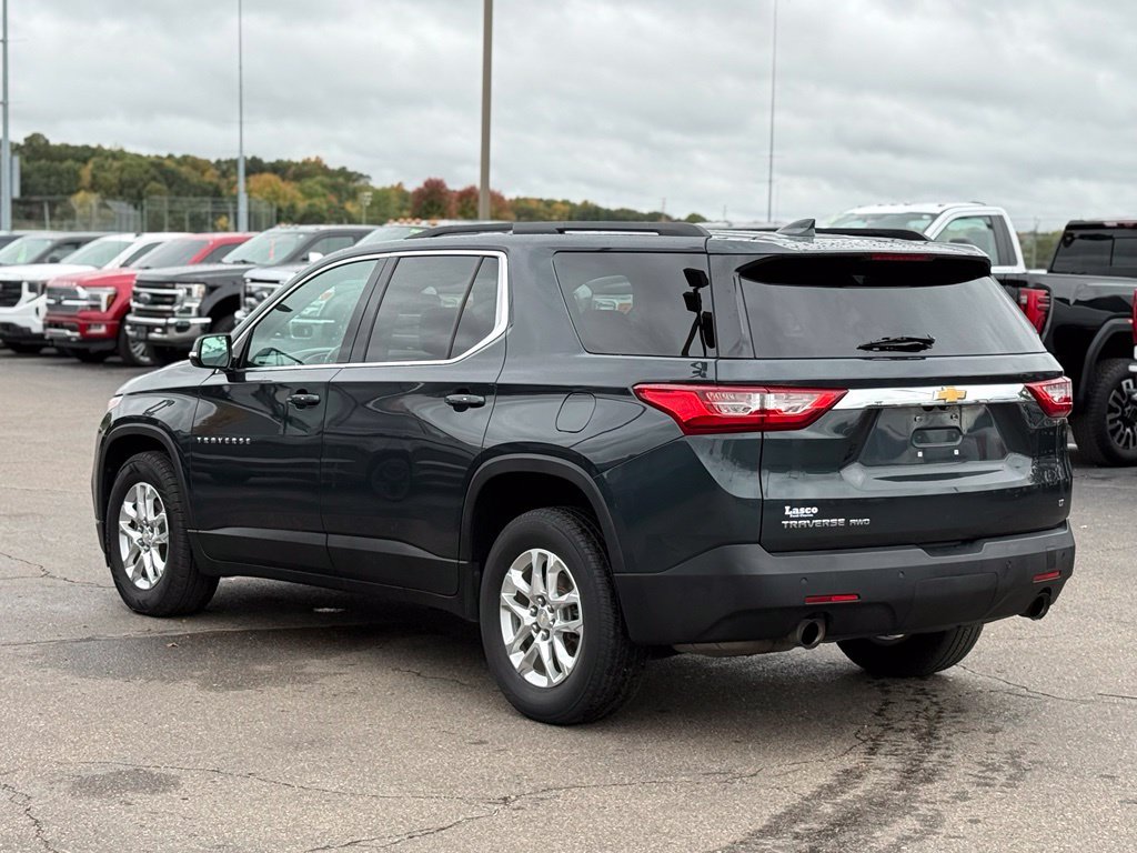 Used 2020 Chevrolet Traverse LT w/ Driver Confidence II Package AWD/4WD image 39