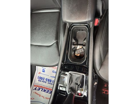 Used 2025 Jeep Compass Limited AWD/4WD image 11