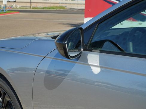 Used 2025 Honda Accord SE image 11